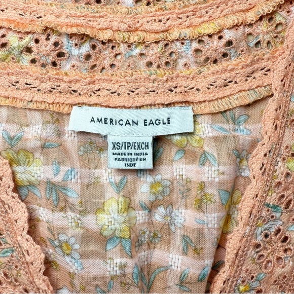 American Eagle Women’s Peplum Floral Top Size X-Small - Picture 11 of 13